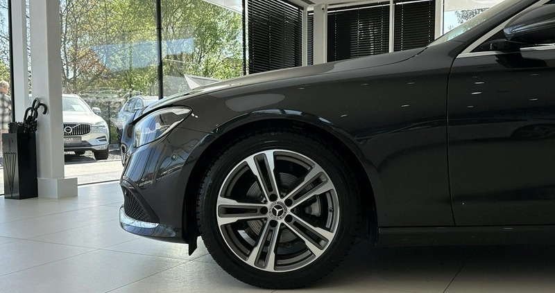 Mercedes-Benz Klasa E cena 148900 przebieg: 128525, rok produkcji 2021 z Czaplinek małe 781